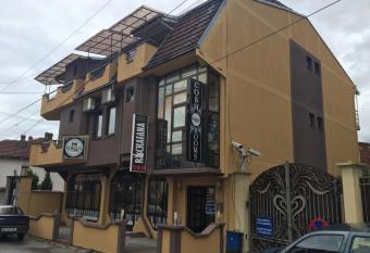 Villa Konzuli has Balcony rooms