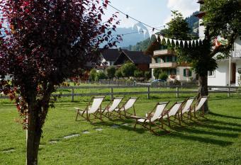 Ski Lodge Engelberg has Balcony rooms