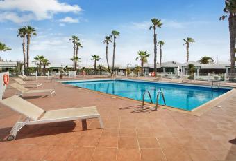 Jardin del Sol 30 has Balcony rooms