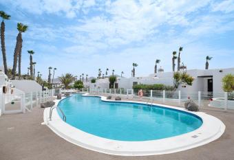 Puerto Chico E has Balcony rooms