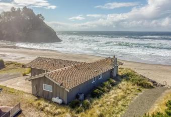 Nestle Inn has Balcony rooms