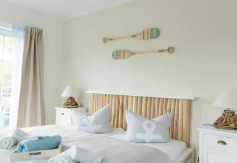 Pension zur Regatta has Balcony rooms