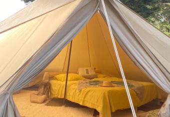 Tipi le rocher couple 600m plage has Balcony rooms