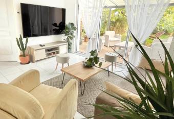 G  te Angers sur Les Ponts de C   has Balcony rooms