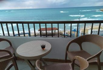                                                                             has rooms with a private hot tub