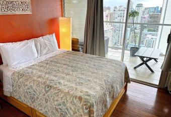 *Island Colony 1bedroom*Convenient location..! has rooms with a private hot tub