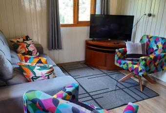 Casa a 1km do centro de Gramado has Balcony rooms