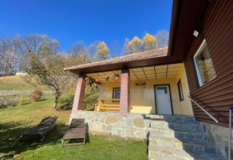 La Mal has Balcony rooms