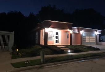 Lacasitadelmalecon has Balcony rooms