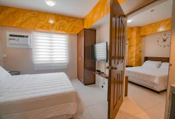 1822 Deluxe Twin Unit - Sunvida across SM City allows 18 year olds to book a room