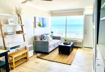 Sugar Sands - Ocean front at Symphony Beach Club ! has Balcony rooms