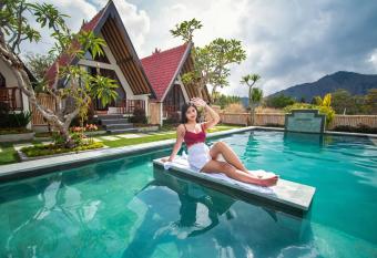 Oemah Batur allows 18 year olds to book a room