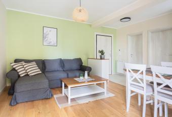 Bella Villa allows 18 year olds to book a room