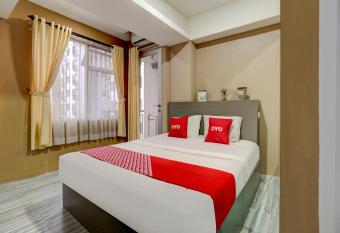 OYO 90769 Sharie Property allows 18 year olds to book a room