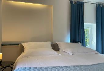 MADONCA ROOMS & RESTAURANT has Balcony rooms