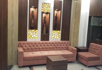 Hotel Teeja s - Haldi Restaurant Aiims road Jodhpur has Balcony rooms