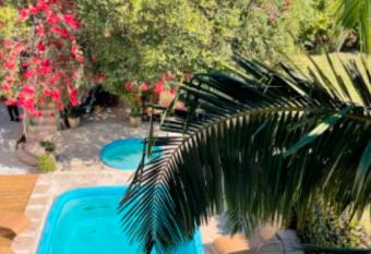 Villa Rupestre allows 18 year olds to book a room