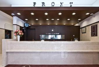 Toyoko Inn Kokura eki Shinkansen guchi has Smoking rooms