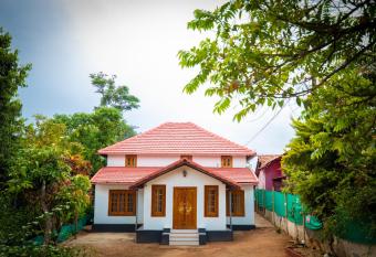 DOMUSS HomeStay allows 18 year olds to book a room