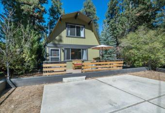 Honeycomb Cabin has Balcony rooms