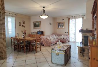 Relax in collina a due passi dal mare has Balcony rooms