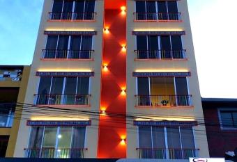 Apartamentos Avenida del malec  n, frente al lago. Guatape has Balcony rooms