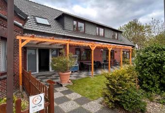 Pension zum Leuchtfeuer has Balcony rooms