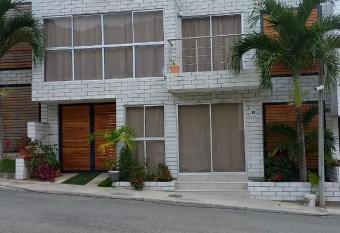 praga allows 18 year olds to book a room