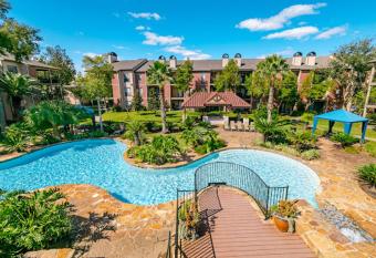 Two Bedroom Apartment Seabrook-Kemah has Balcony rooms