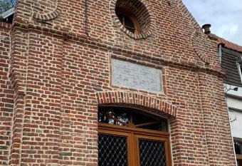 La Chapelle Saint-Nicolas allows 18 year olds to book a room