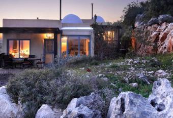 Darna bagalil Chardonnay suite Perfect for couples allows 18 year olds to book a room