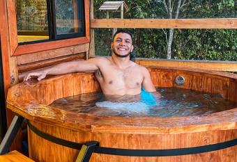 Skyline Ecoliving Santa Elena allows 18 year olds to book a room