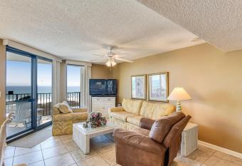 Phoenix 6 Unit 615 has Balcony rooms