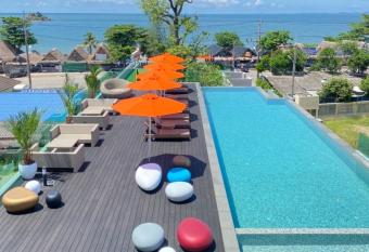 The Poem Hotel has Balcony rooms