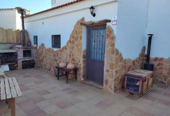 Casa Cueva Picoesquina allows 18 year olds to book a room