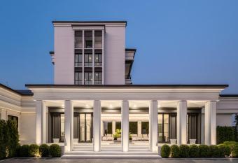 Manhattan Pattaya Hotel - SHA Extra Plus has Balcony rooms