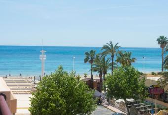 Topacio i 23a has Balcony rooms