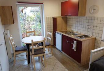 ATELIER IM STADTGARTEN 2 direkt in Rottweil has Balcony rooms