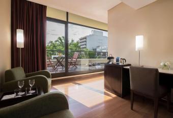 NH Mendoza Cordillera allows 18 year olds to book a room