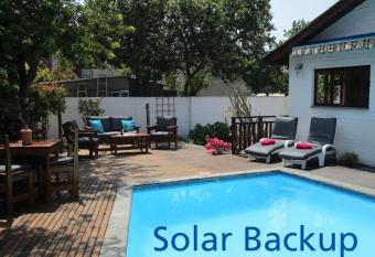 Inn2Wilderness Guesthouse has Balcony rooms