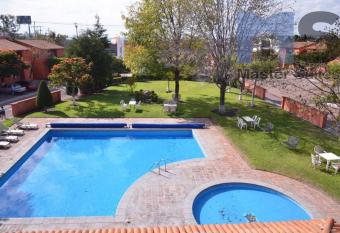 +MS +Amplia Suite +Alberca +150MB internet 17B allows 18 year olds to book a room