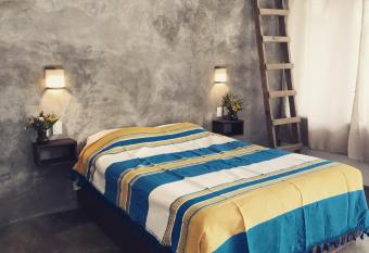 Casa Monika allows 18 year olds to book a room