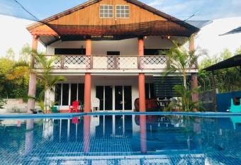 Rest House Xareni has Balcony rooms