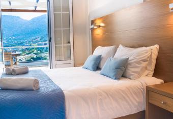 Villa Vasilis has Balcony rooms