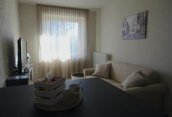 Casa Marchiando has Balcony rooms