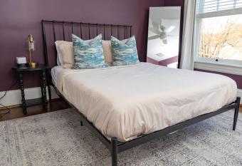 The Trailway Suite - The Historic Winona House has Balcony rooms