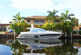 Villa Hawkins - Luxury with pool has Balcony rooms