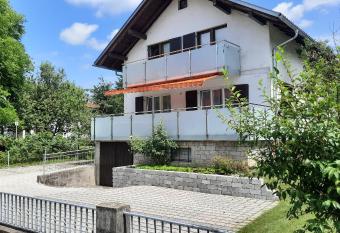 Green Hill Apartments - Dornbirn has Balcony rooms