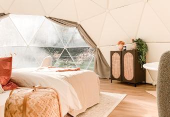 Romantische glamping dome Koksijde - Duiniek allows 18 year olds to book a room
