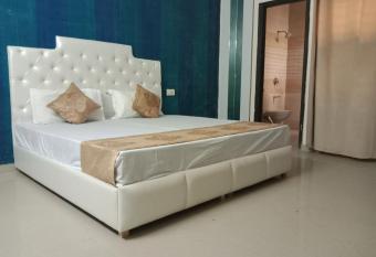 City Palace has Balcony rooms